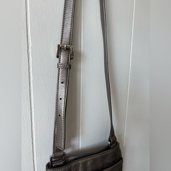 Michael Kors Metallic Leather Crossbody Bag - Picture 3 of 11